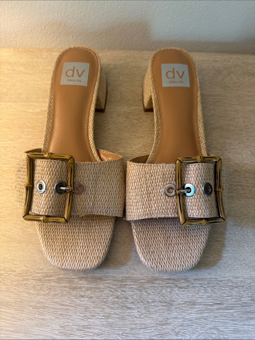 Dolce Vita Raffia Woven Slide Sandals Gold Bamboo Buckle Block Heel Size 7.5